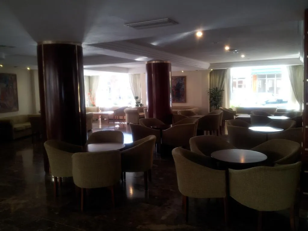 O7 Nordeste Playa Can Picafort  Hotel